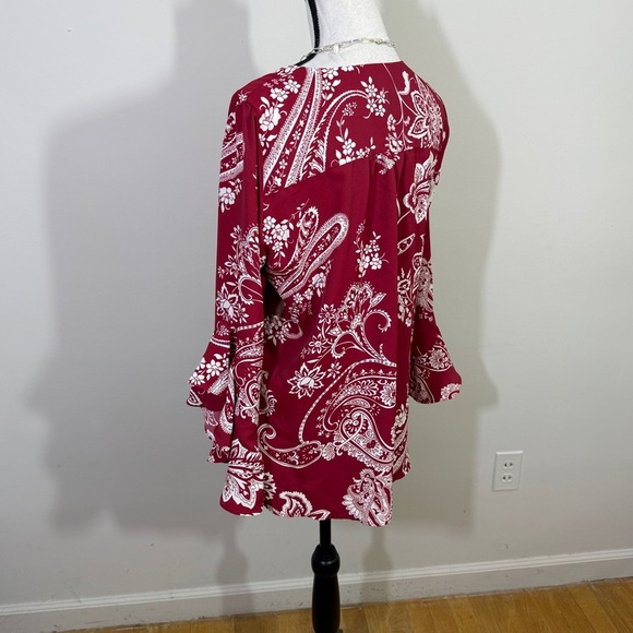 VINCE COMUTO tunic in a beautiful burgundy with white in med - Picture 13 of 15